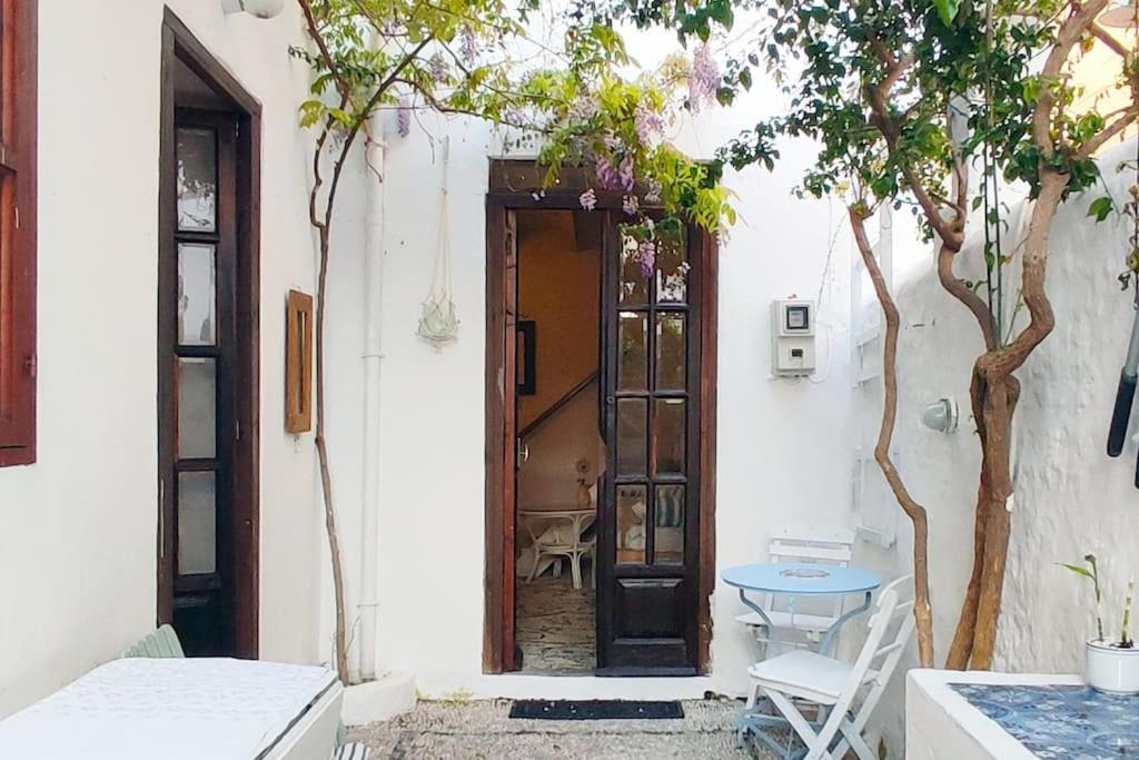 Town House With Rooftop Jacuzzi Rhodes City Ngoại thất bức ảnh